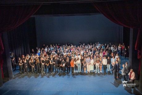 Verona fényben és homályban – Rómeók és Júliák a színpadon